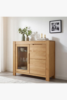 Dubová komoda s dvierkami